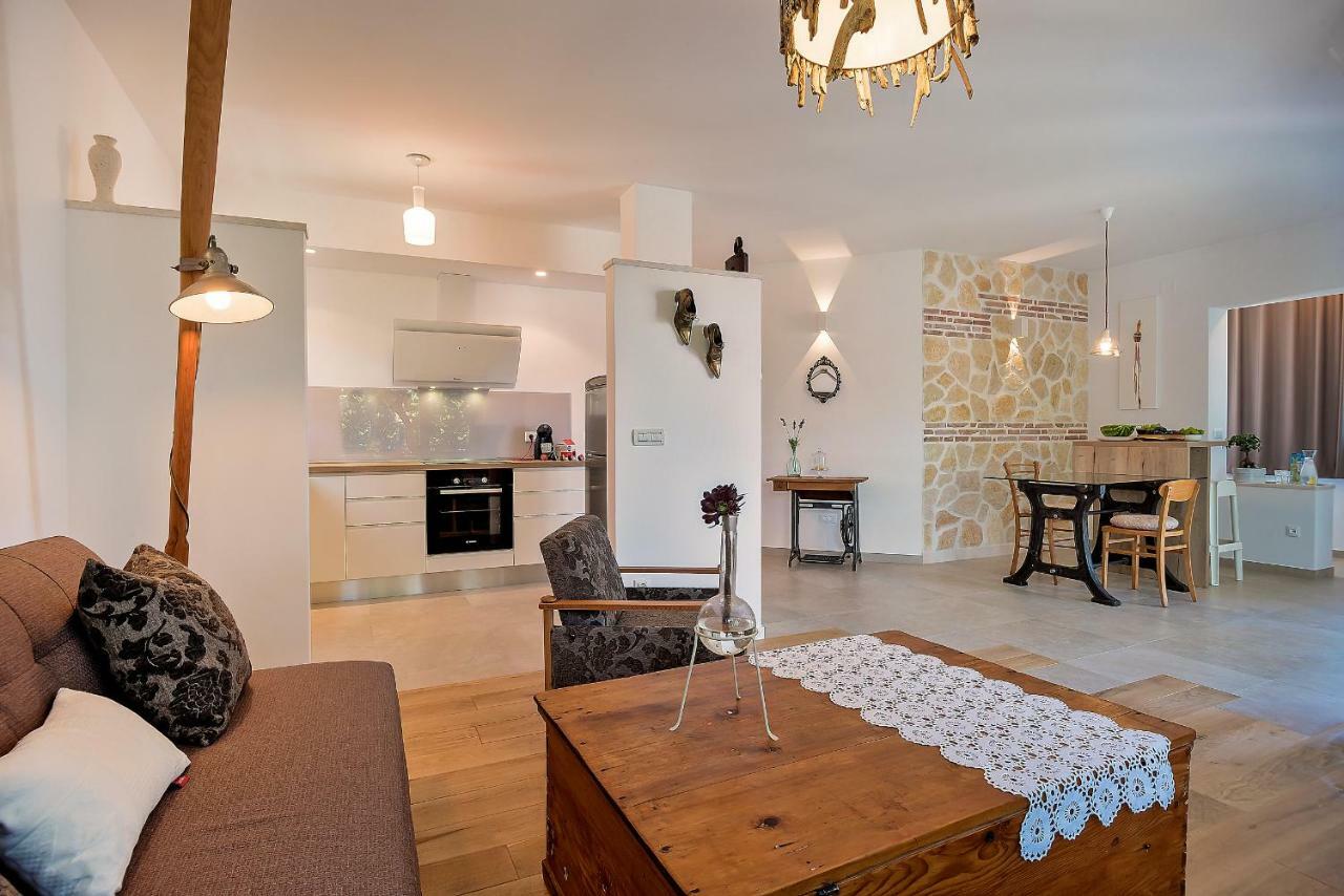 Arka Trogir Apartments - Seget Vranjica Zewnętrze zdjęcie